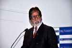 Amitabh Bachchan at Yes Bank Awards event in Mumbai on 1st Oct 2013 (38).jpg